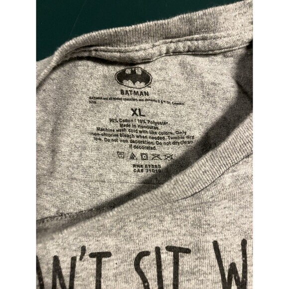 Batman DC Comics School Lunch T-Shirt XL Gray Joker Two Face Riddler Super Hero - Picture 5 of 7